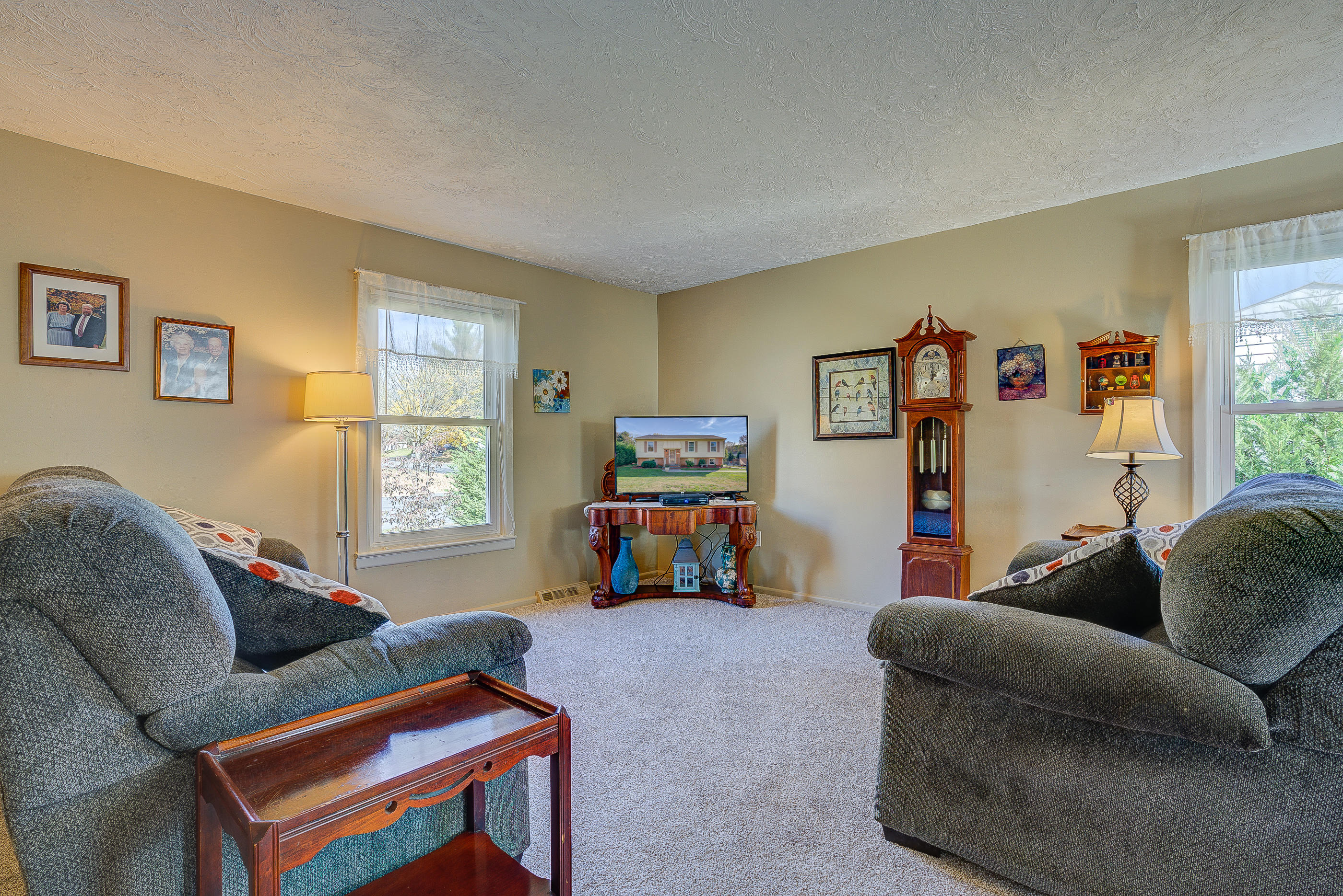 3708 Bower Road Roanoke, VA 24018 - Photo 3 of 34 13