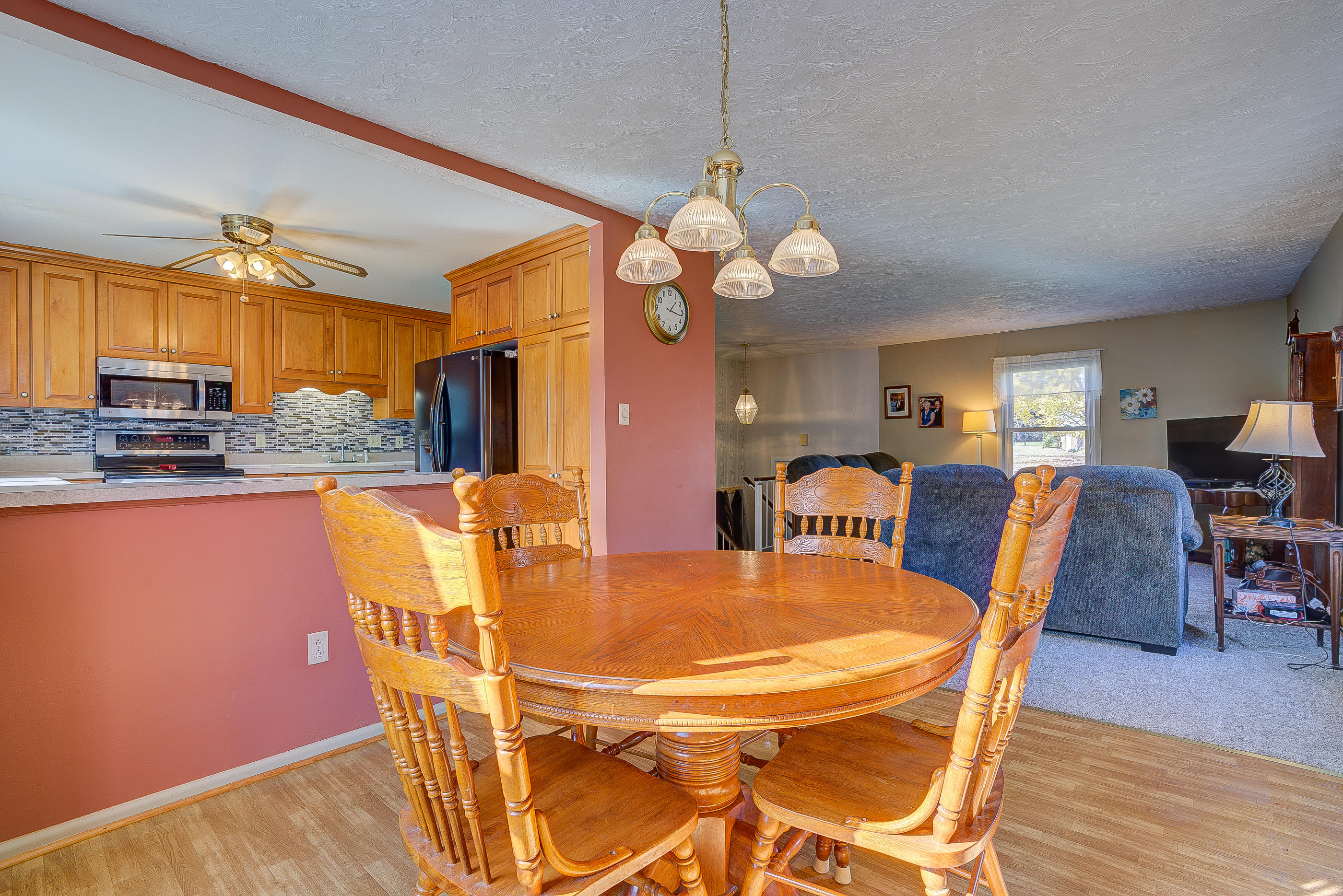 3708 Bower Road Roanoke, VA 24018 - Photo 8 of 34 22