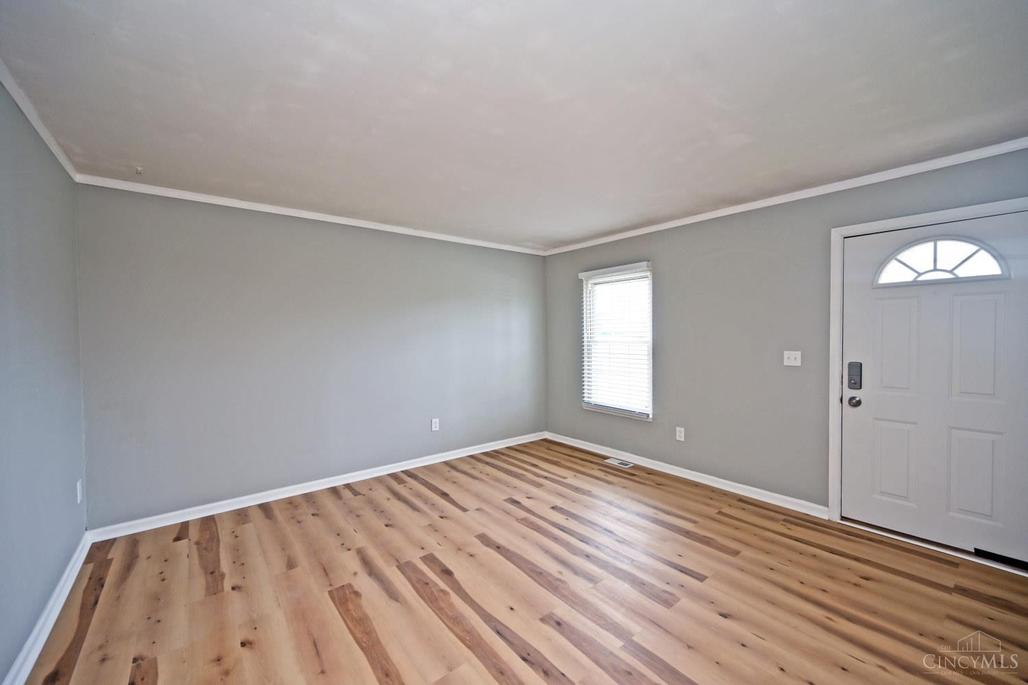 11992 Pippin Road Cincinnati, OH 45231 - Photo 5 of 28 Gallery Image 5