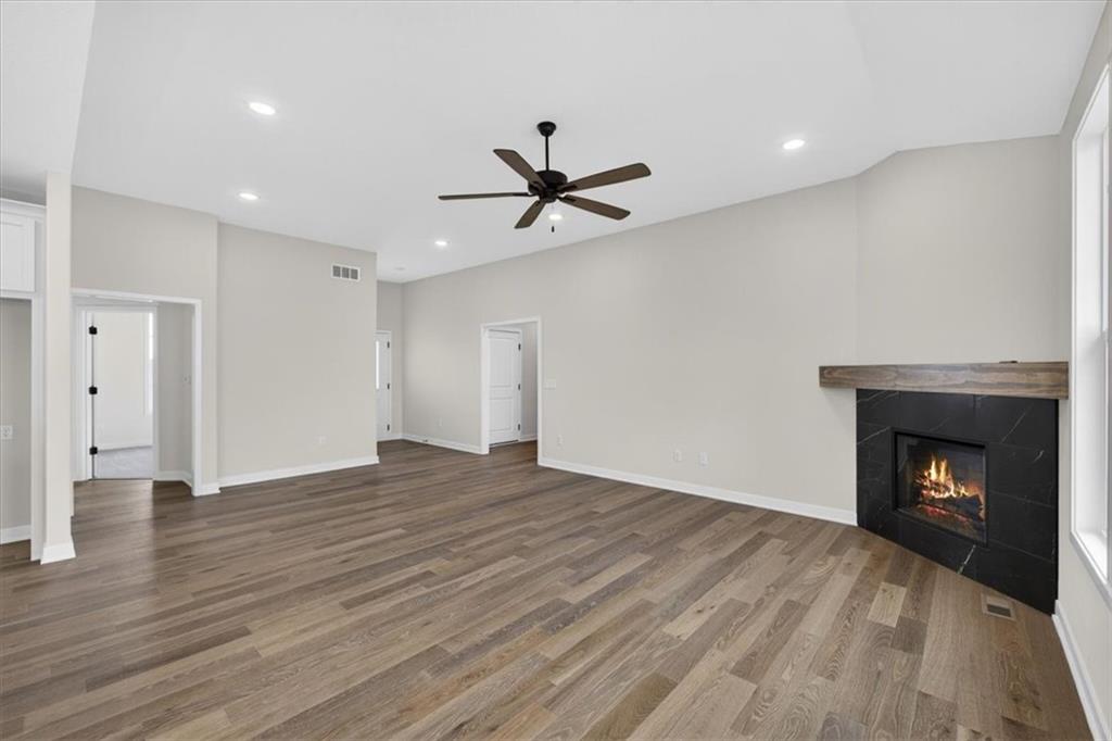 511 South Callie Road Bates City, MO 64011 - Photo 7 of 32