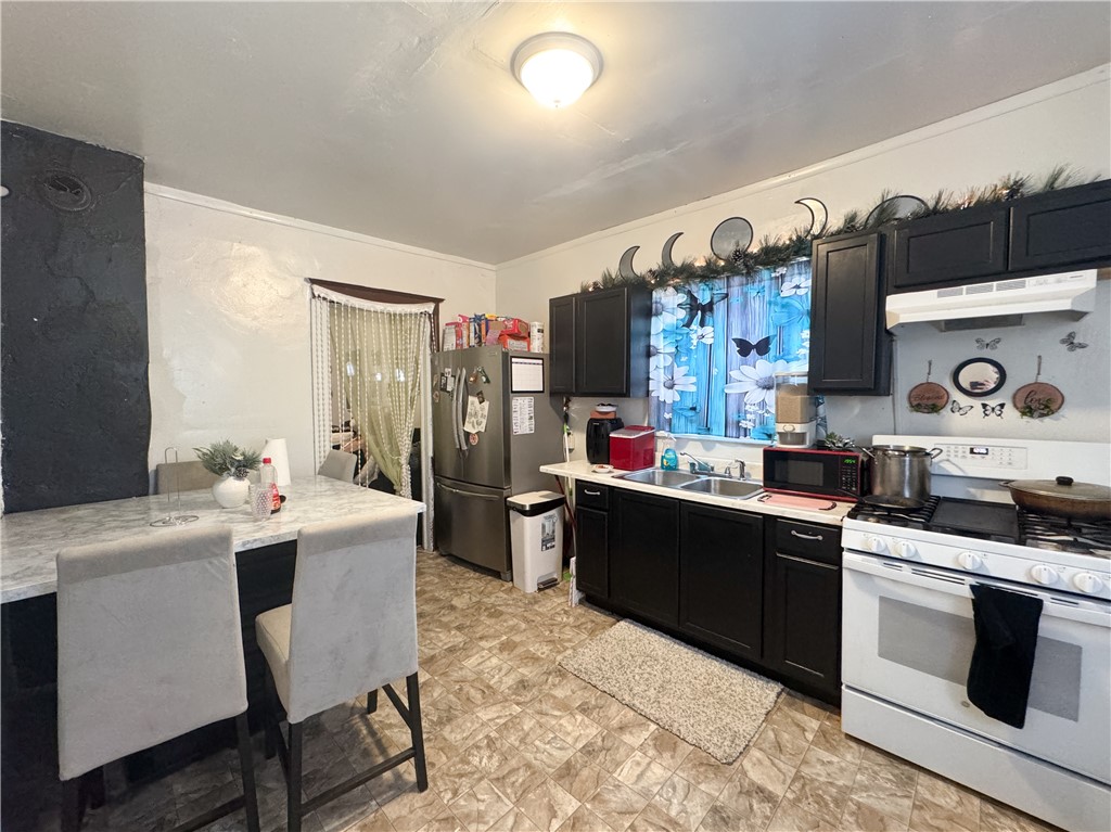 365 Weaver Street Rochester, NY 14621 - Photo 9 of 19