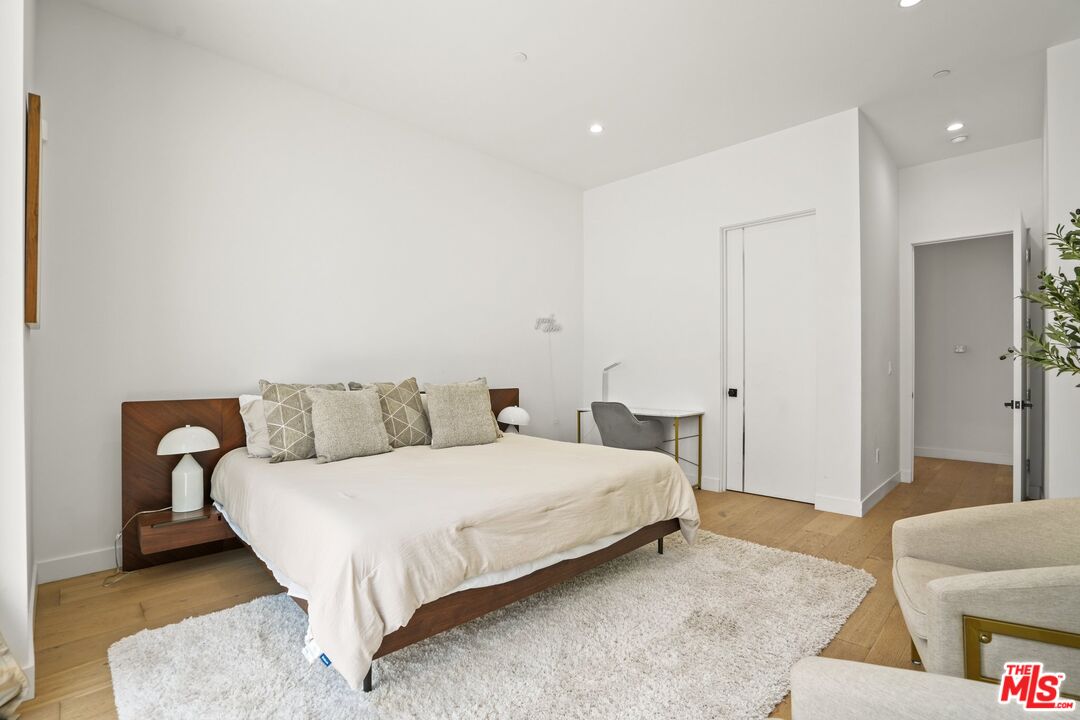 12136 Clarkson Road Los Angeles, CA 90064 - Photo 20 of 38