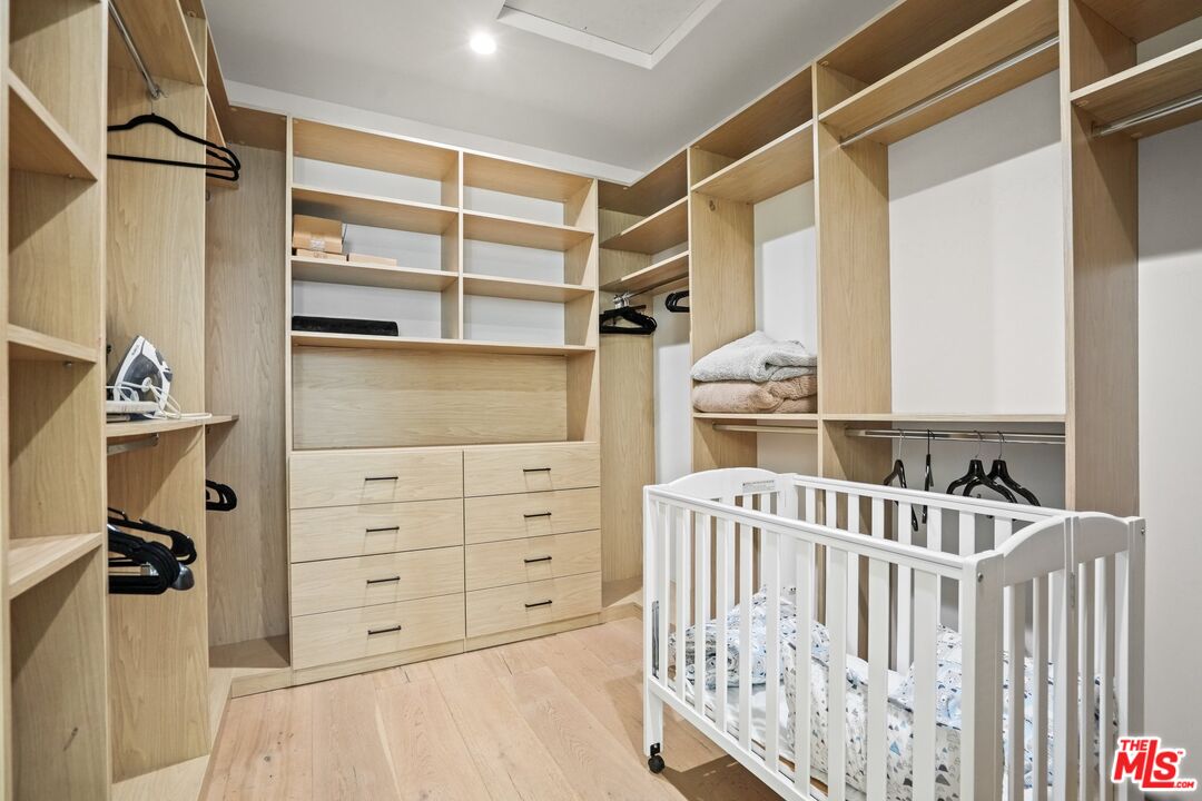 12136 Clarkson Road Los Angeles, CA 90064 - Photo 21 of 38