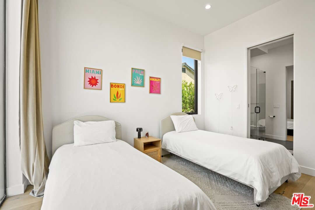 12136 Clarkson Road Los Angeles, CA 90064 - Photo 25 of 38