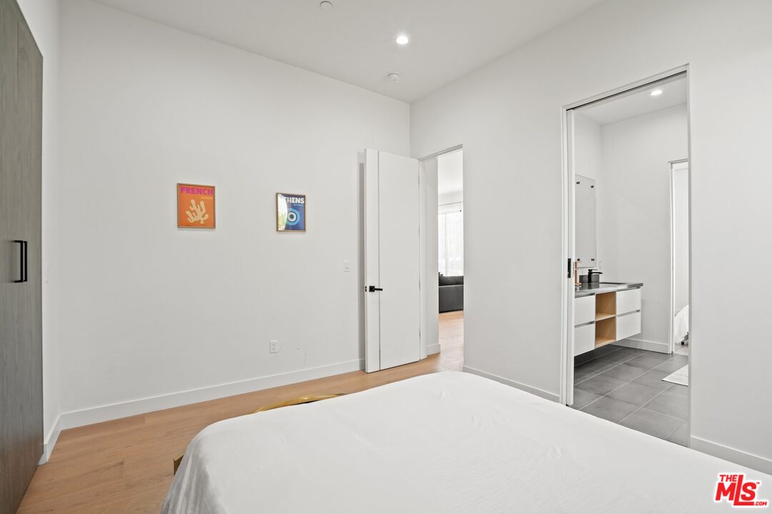 12136 Clarkson Road Los Angeles, CA 90064 - Photo 32 of 38