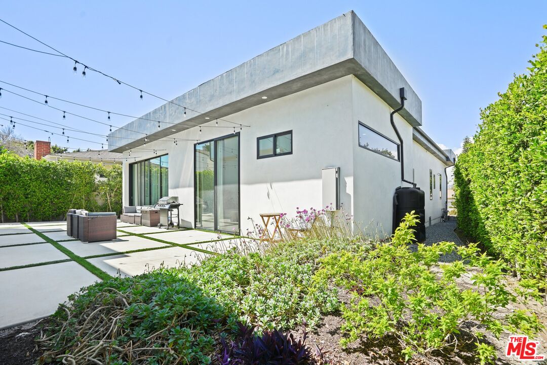 12136 Clarkson Road Los Angeles, CA 90064 - Photo 37 of 38