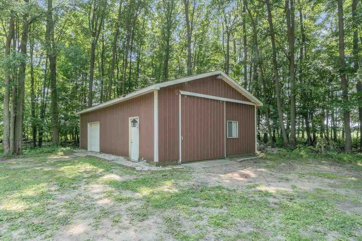 3375 West Humphrey Road Ithaca, MI 48847 - Photo 16 of 22 1891000-15.JPG