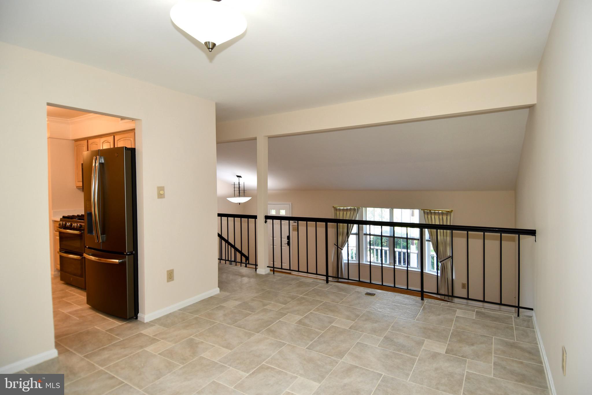 11061 Tottenham Lane Reston, VA 20194 - Photo 17 of 89
