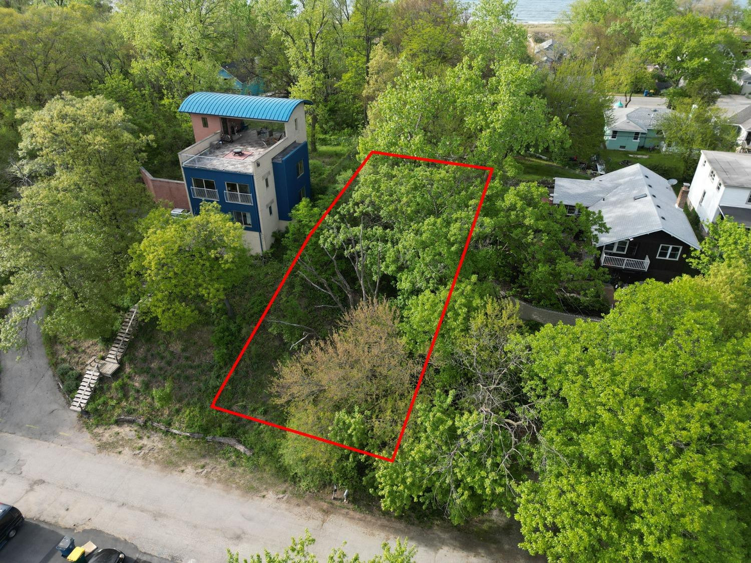 7632 Maple Avenue Gary, IN 46403 - Photo 4 of 8 an aerial view of a house