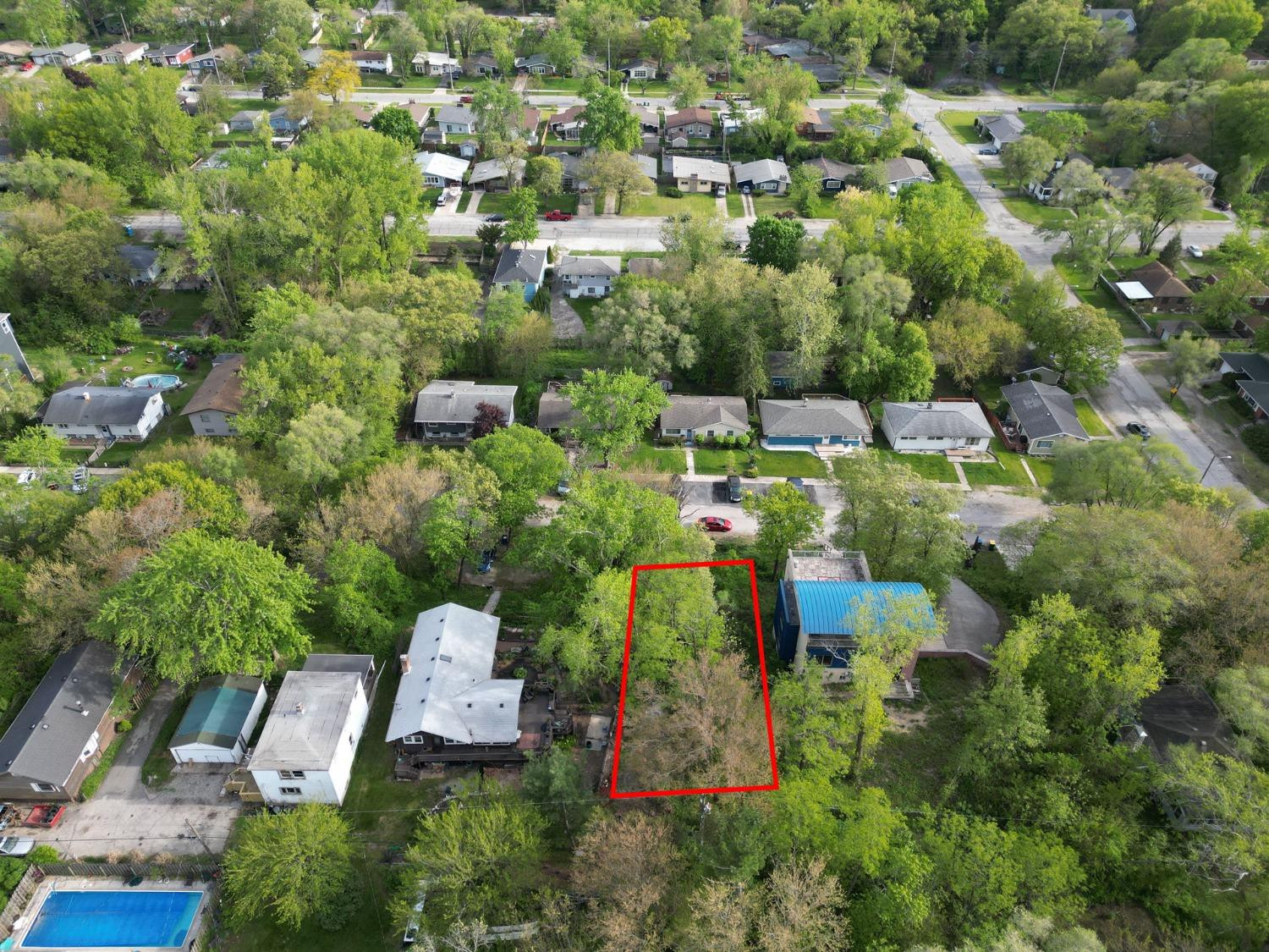 7632 Maple Avenue Gary, IN 46403 - Photo 7 of 8 an aerial view of multiple house