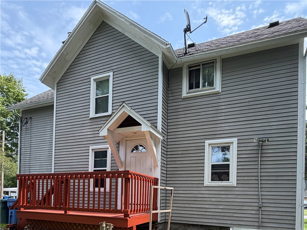 117 Pollard Avenue, Unit UPSTAIRS Rochester, NY 14612 - Photo 2 of 16