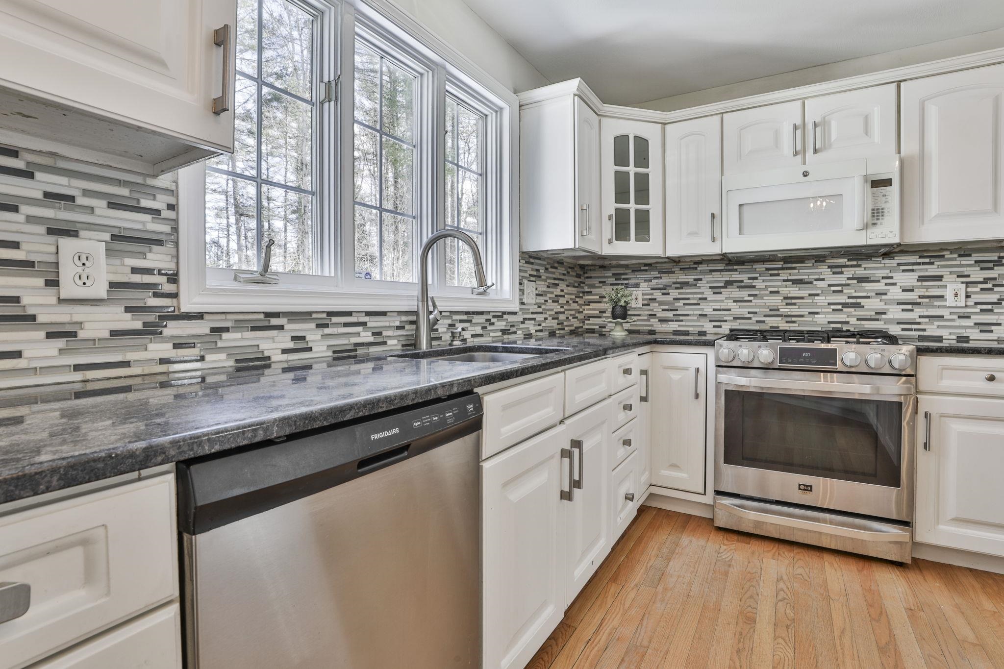 7 Sawtelle Road Brookline, NH 03033 - Photo 13 of 49