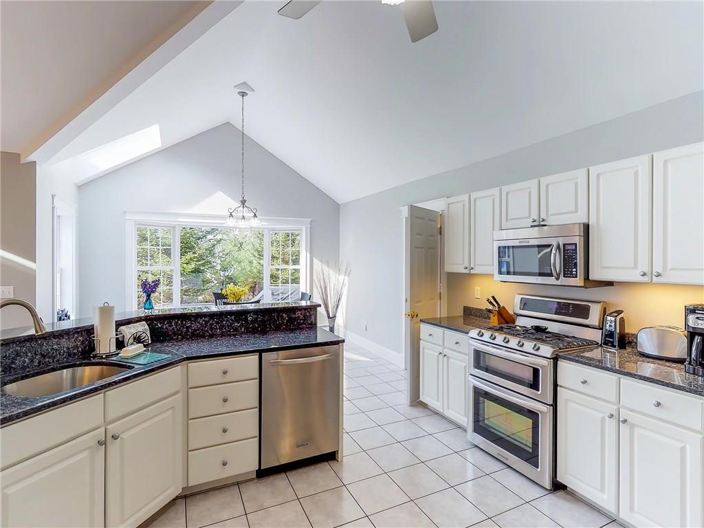 28 Mitchell Hill Road Scarborough, ME 04074 - Photo 11 of 32 Photo