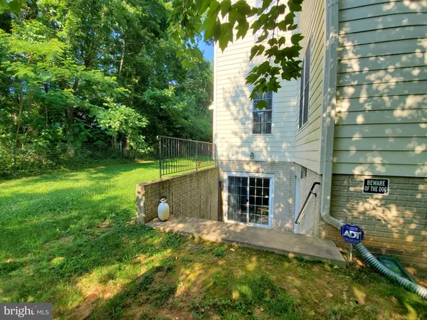 $5,750 | 3301 Buckley Street, Fairfax, VA 22030