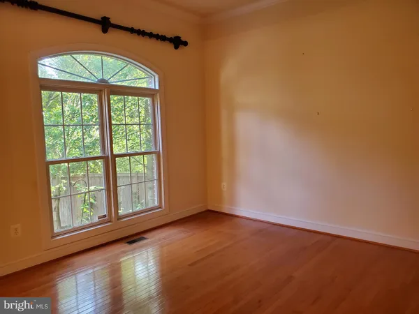 $5,750 | 3301 Buckley Street, Fairfax, VA 22030