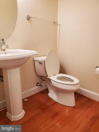 $5,750 | 3301 Buckley Street, Fairfax, VA 22030