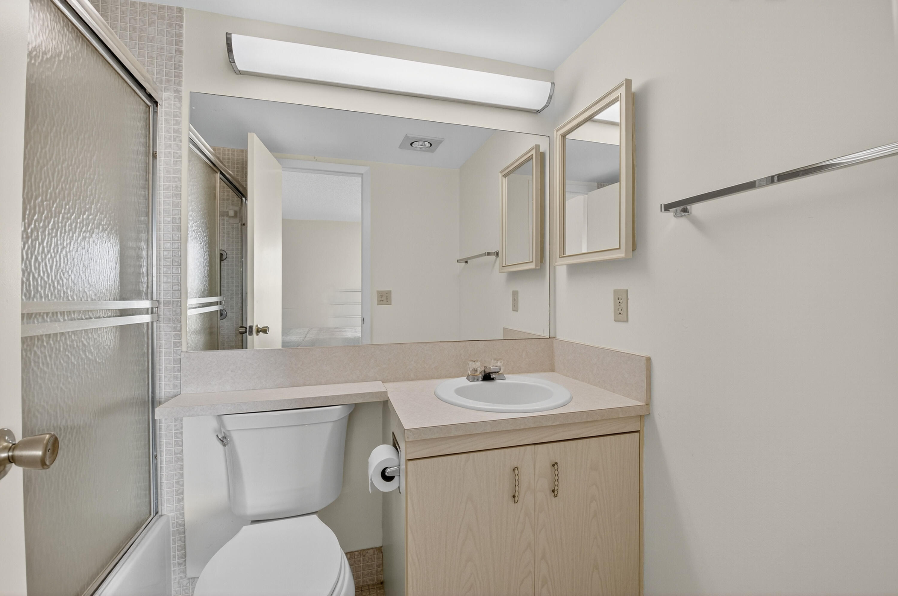 4093 Wolverton East, Unit 4093 Boca Raton, FL 33434 - Photo 27 of 85 DSC_1861