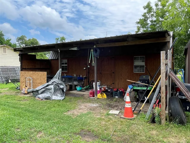 a view of outdoor space