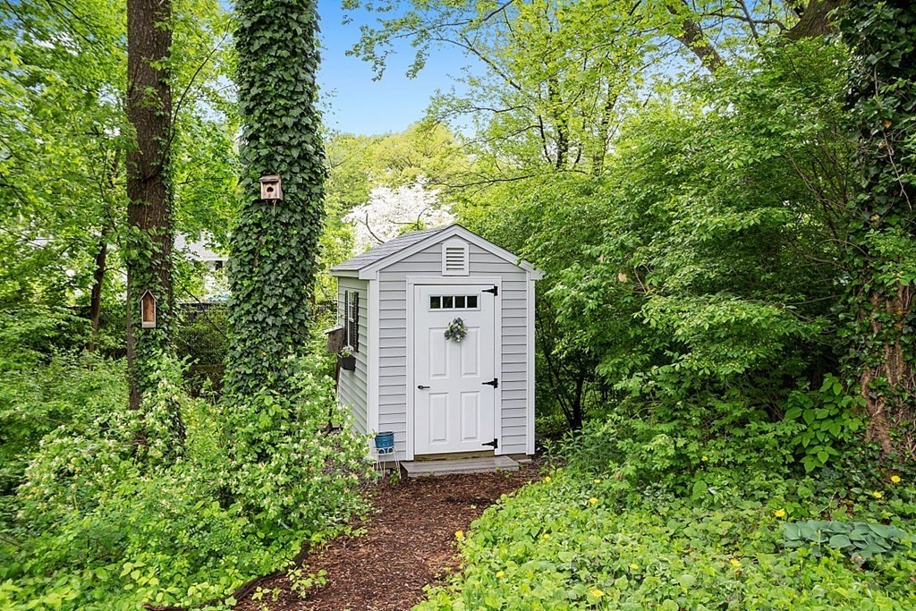 31 Richard Road Hudson, MA 01749 - Photo 9 of 35