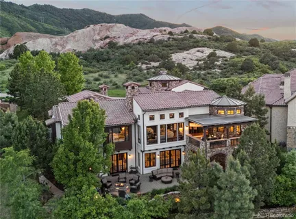 an aerial view of multiple house