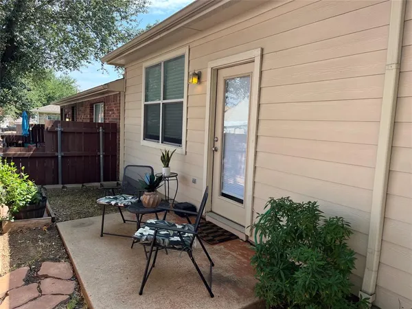 $319,500 | 229 Bexar Drive, Lewisville, TX 75067