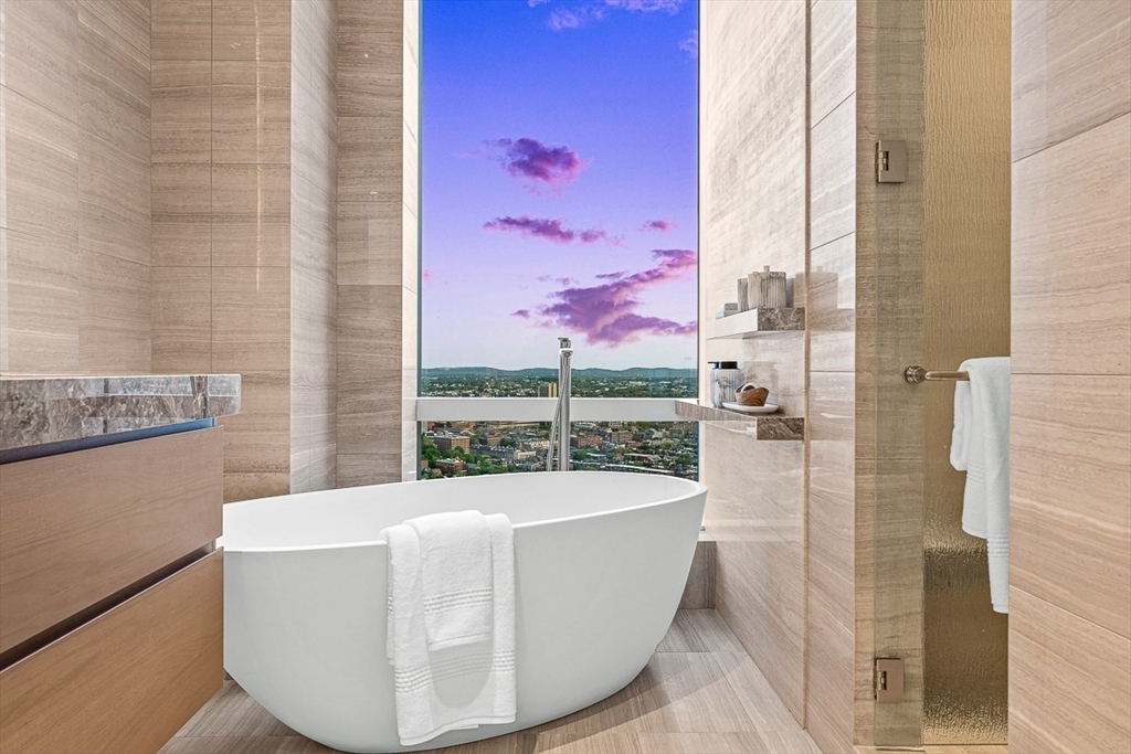 40 Trinity Place, Unit PH34D Boston, MA 02116 - Photo 13 of 37