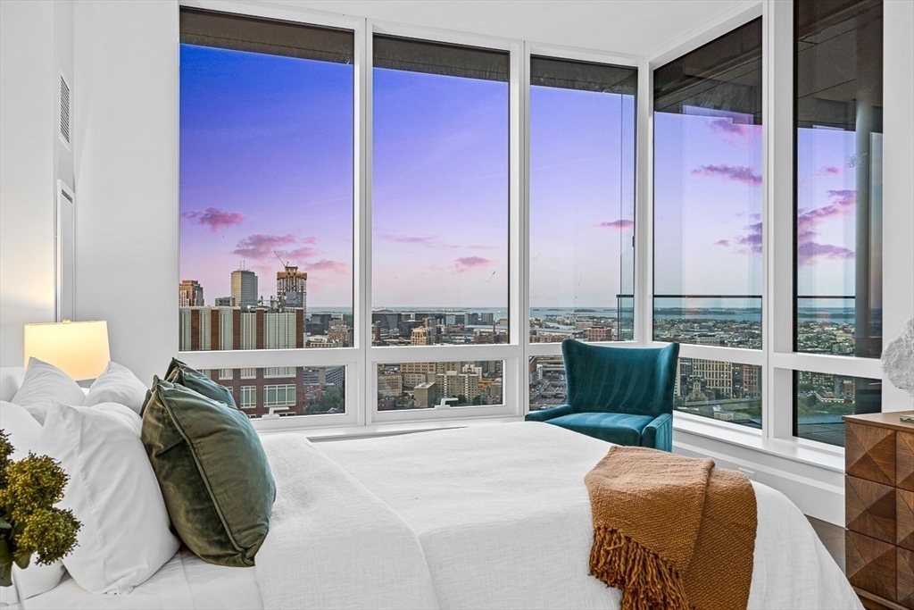 40 Trinity Place, Unit PH34D Boston, MA 02116 - Photo 26 of 37