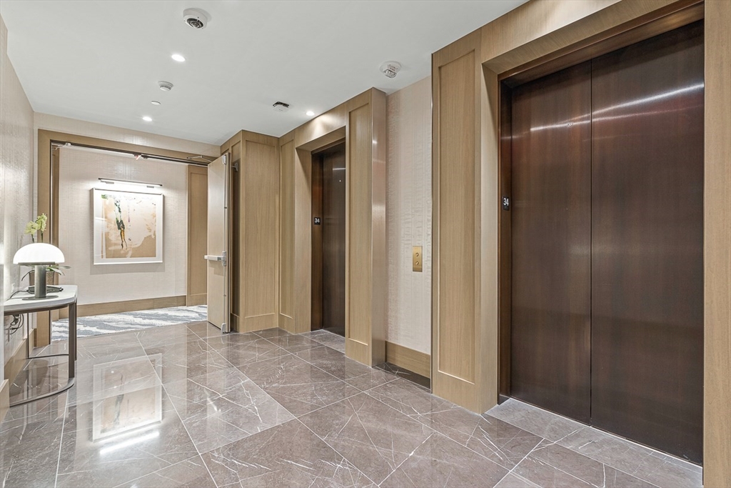 40 Trinity Place, Unit PH34D Boston, MA 02116 - Photo 36 of 37