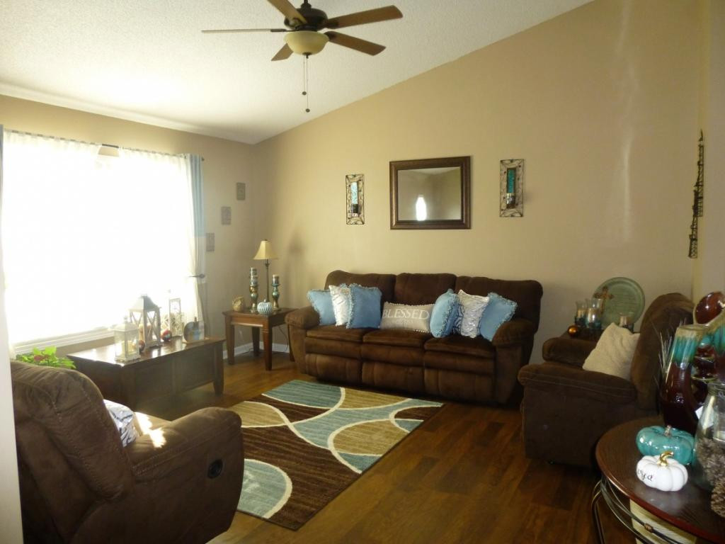 203 Maple Ridge Drive Jonesborough, TN 37659 - Photo 3 of 23 Photo 3