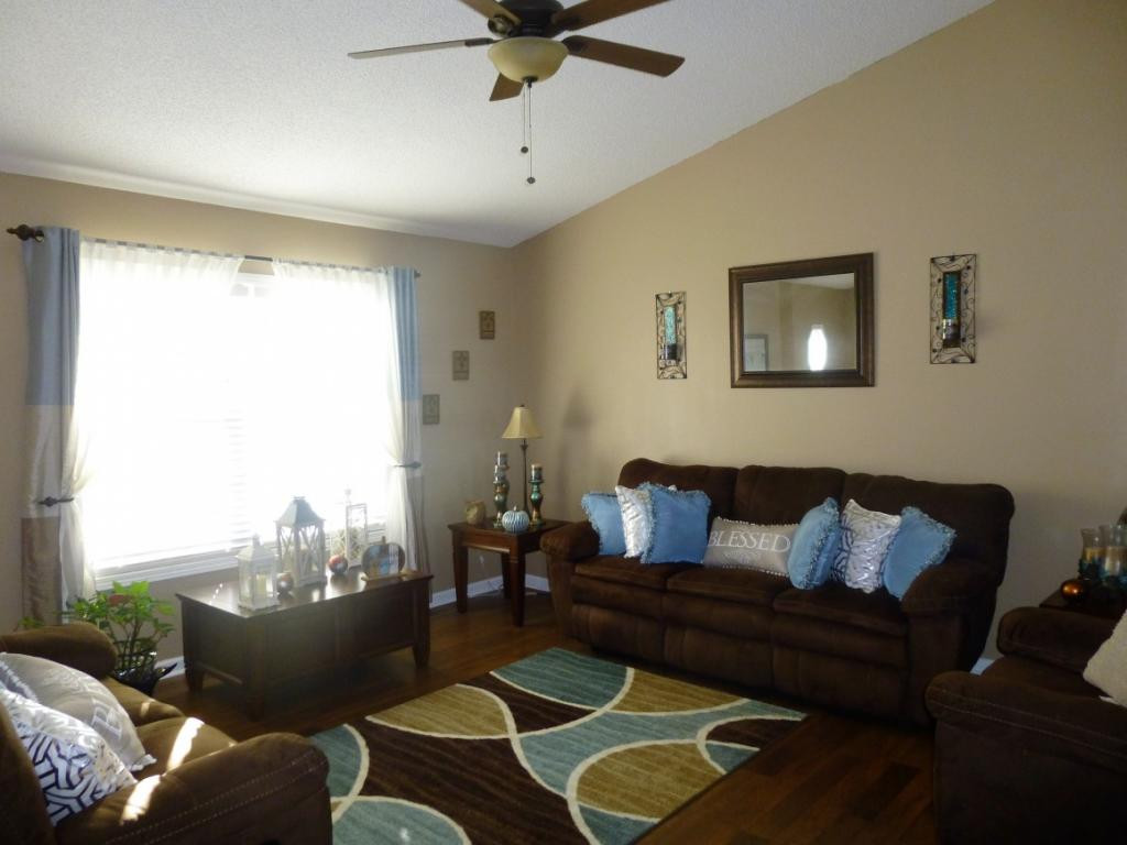 203 Maple Ridge Drive Jonesborough, TN 37659 - Photo 4 of 23 Photo 4