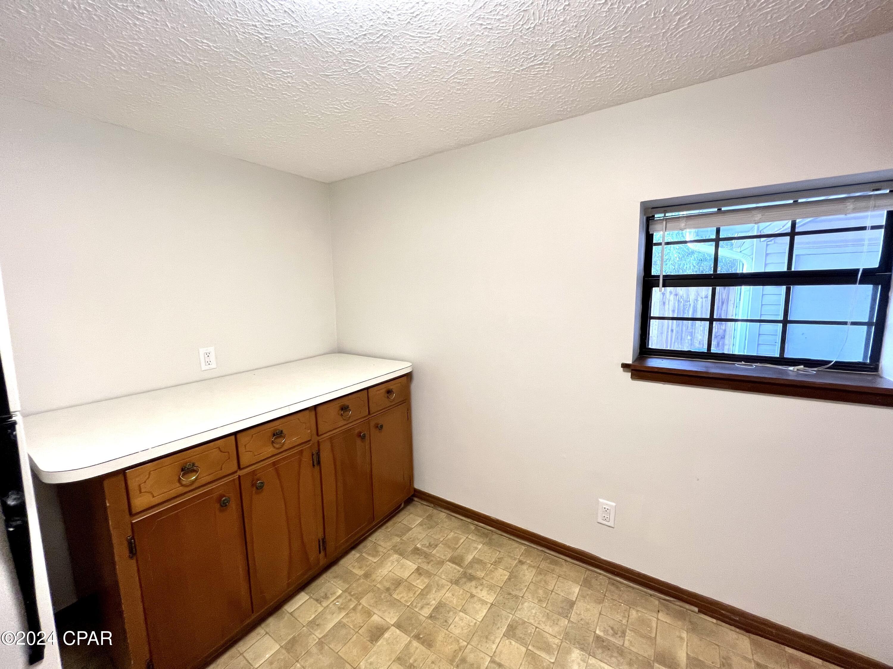 2402 Ashland Road Panama City, FL 32405 - Photo 13 of 23 Gallery Image 13