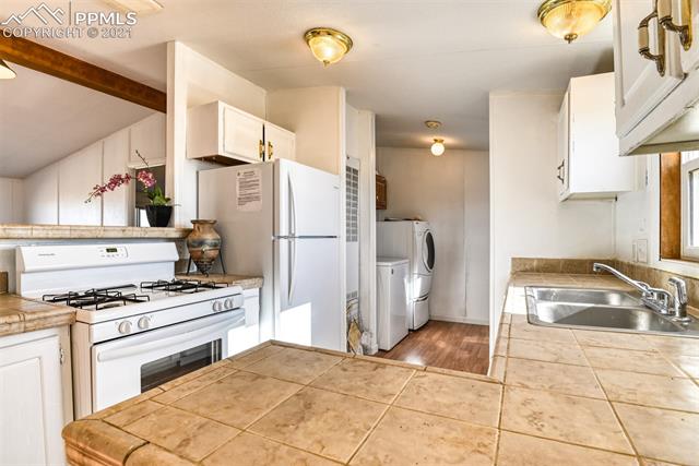 21335 Oak View Road Fountain, CO 80817 - Photo 16 of 35 Gallery Image 16