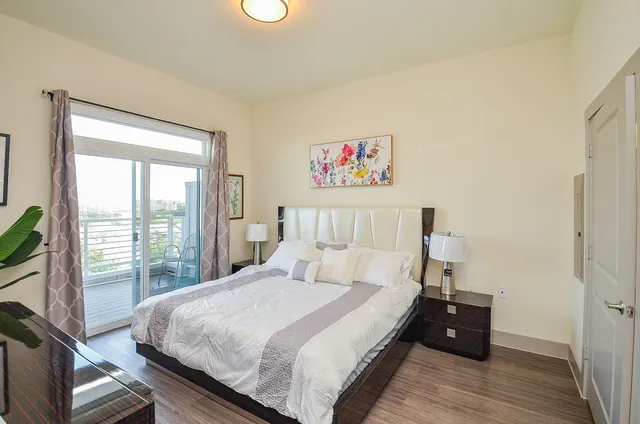 $225,000 | 6955 Turtlewood Drive, Unit 607, Houston, TX 77072