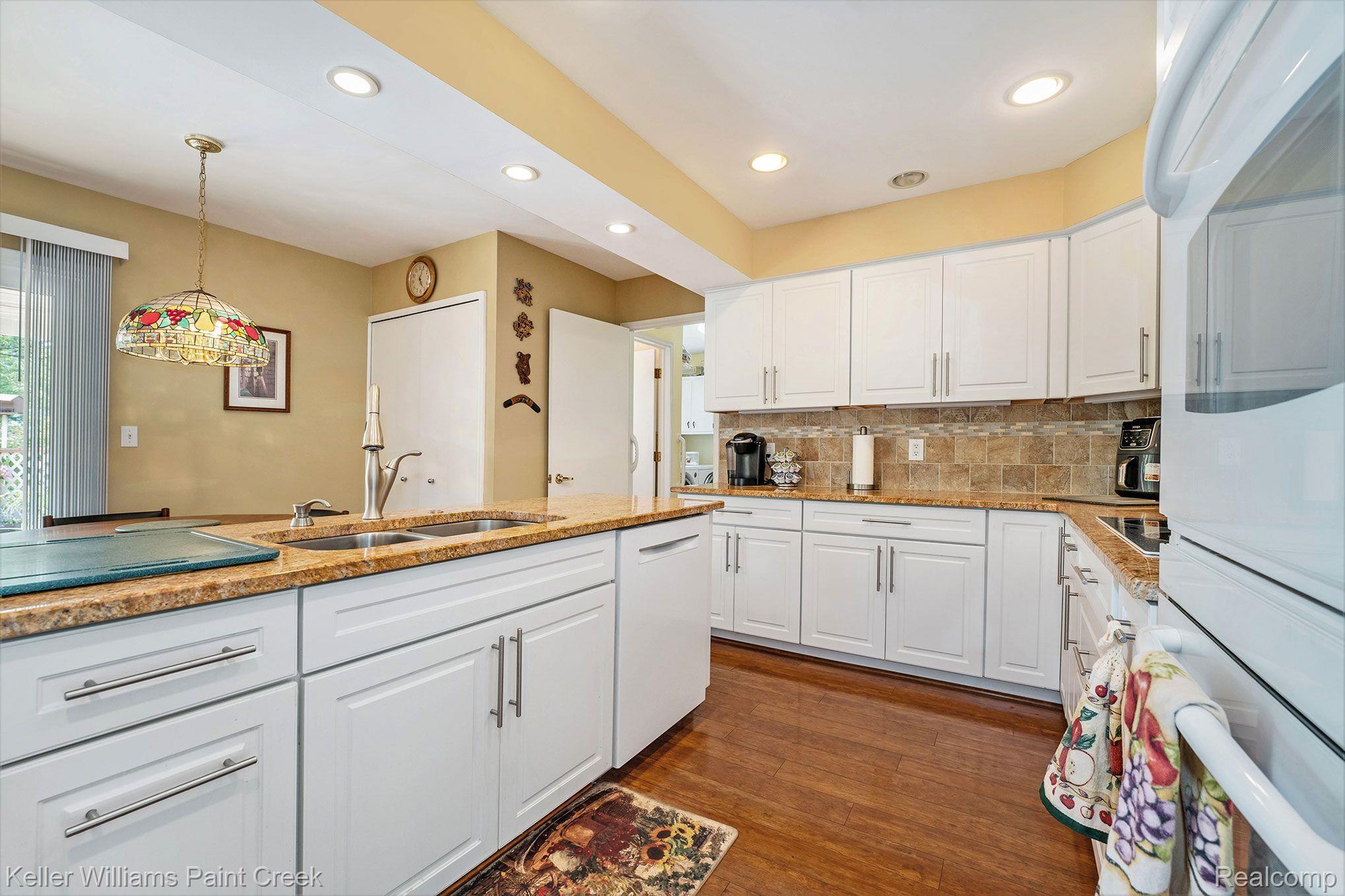 267 Shagbark Drive Rochester, MI 48309 - Photo 6 of 36