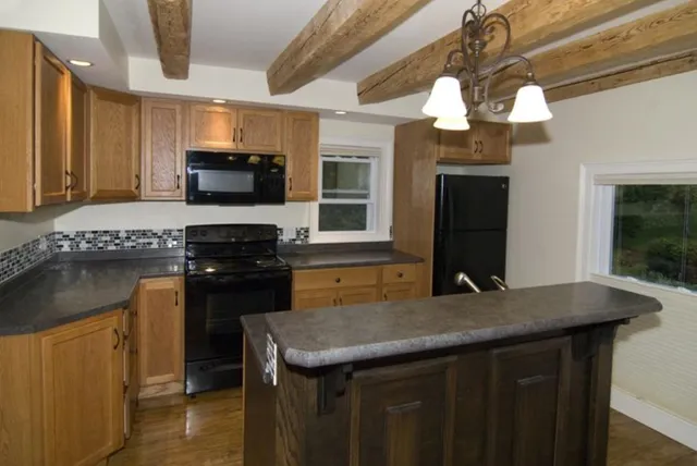 $1,200,000 | 1035 US Rte 5, Derby, VT 05855