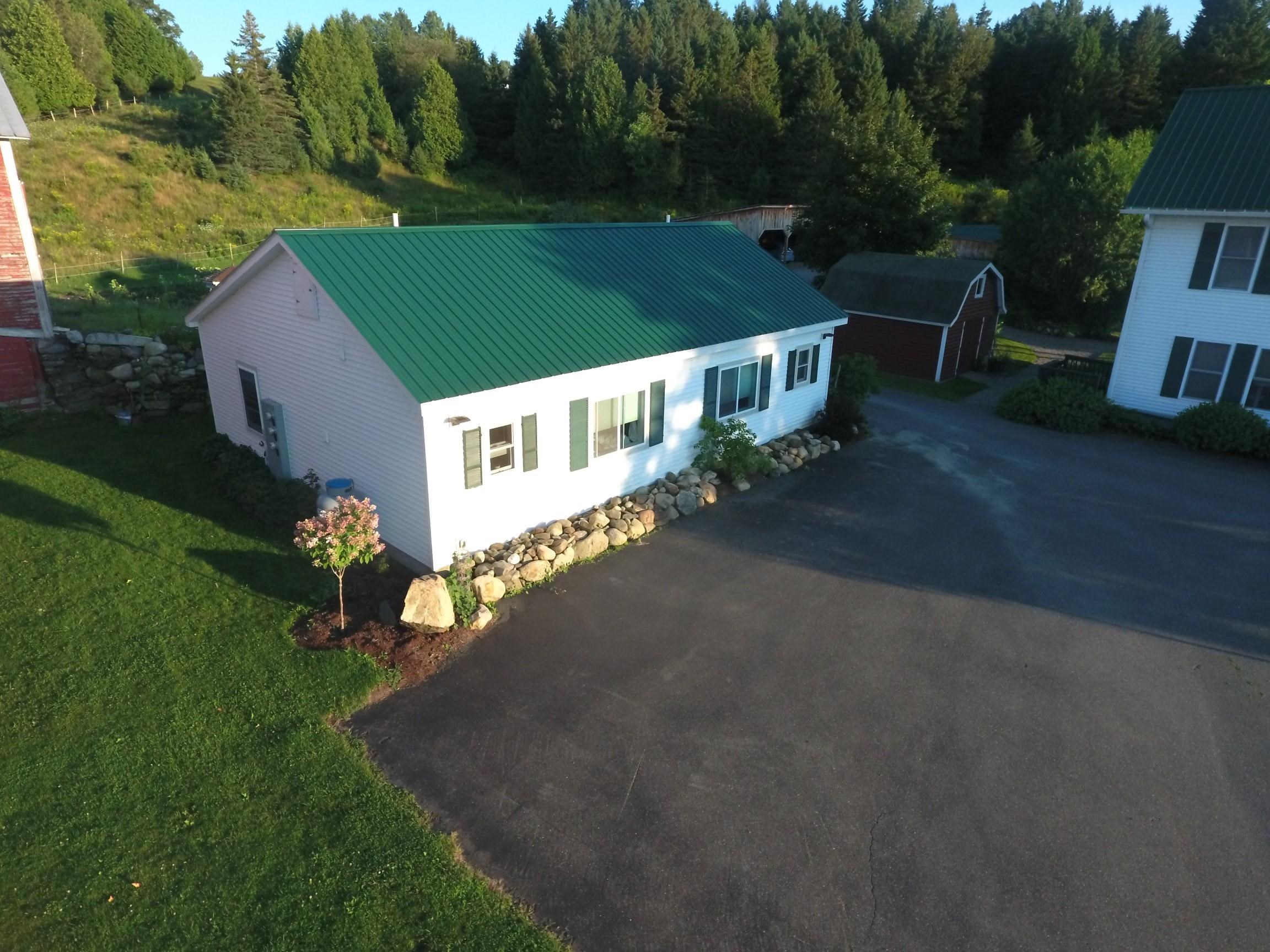 1035 US Rte 5 Derby, VT 05855 - Photo 21 of 41