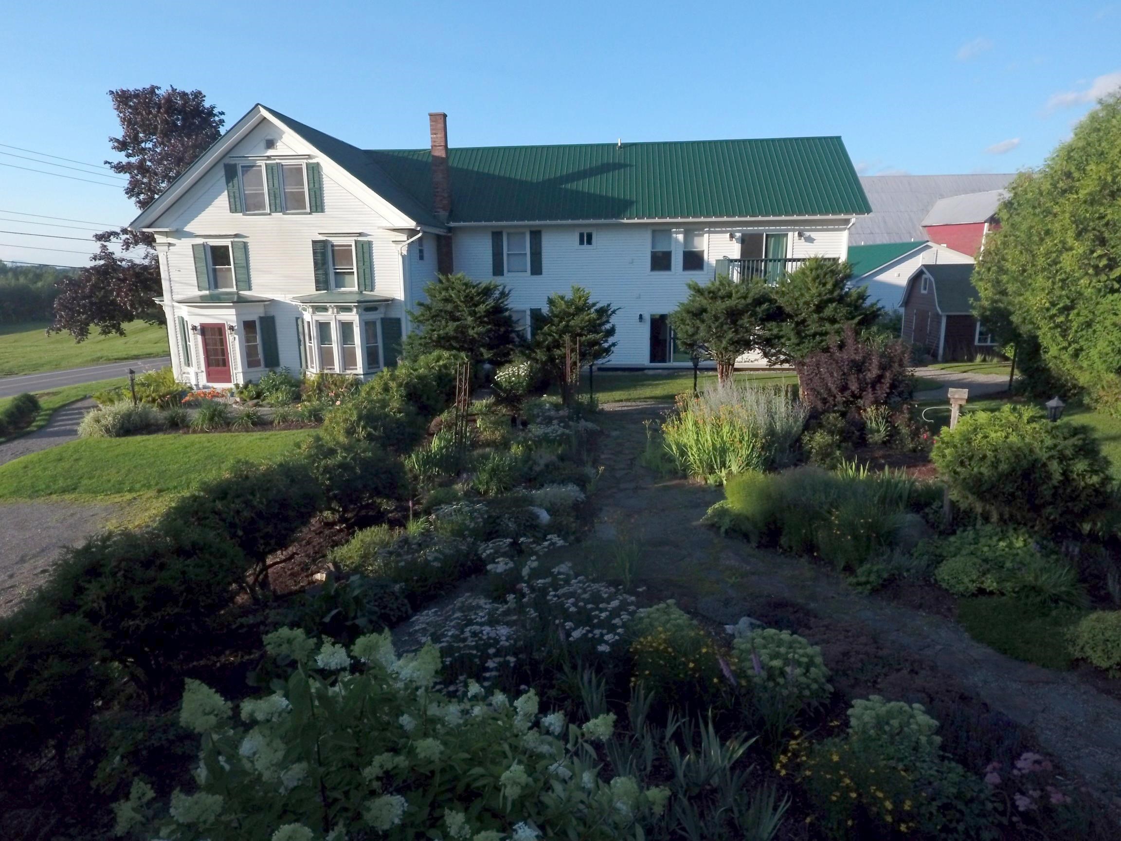 1035 US Rte 5 Derby, VT 05855 - Photo 27 of 41