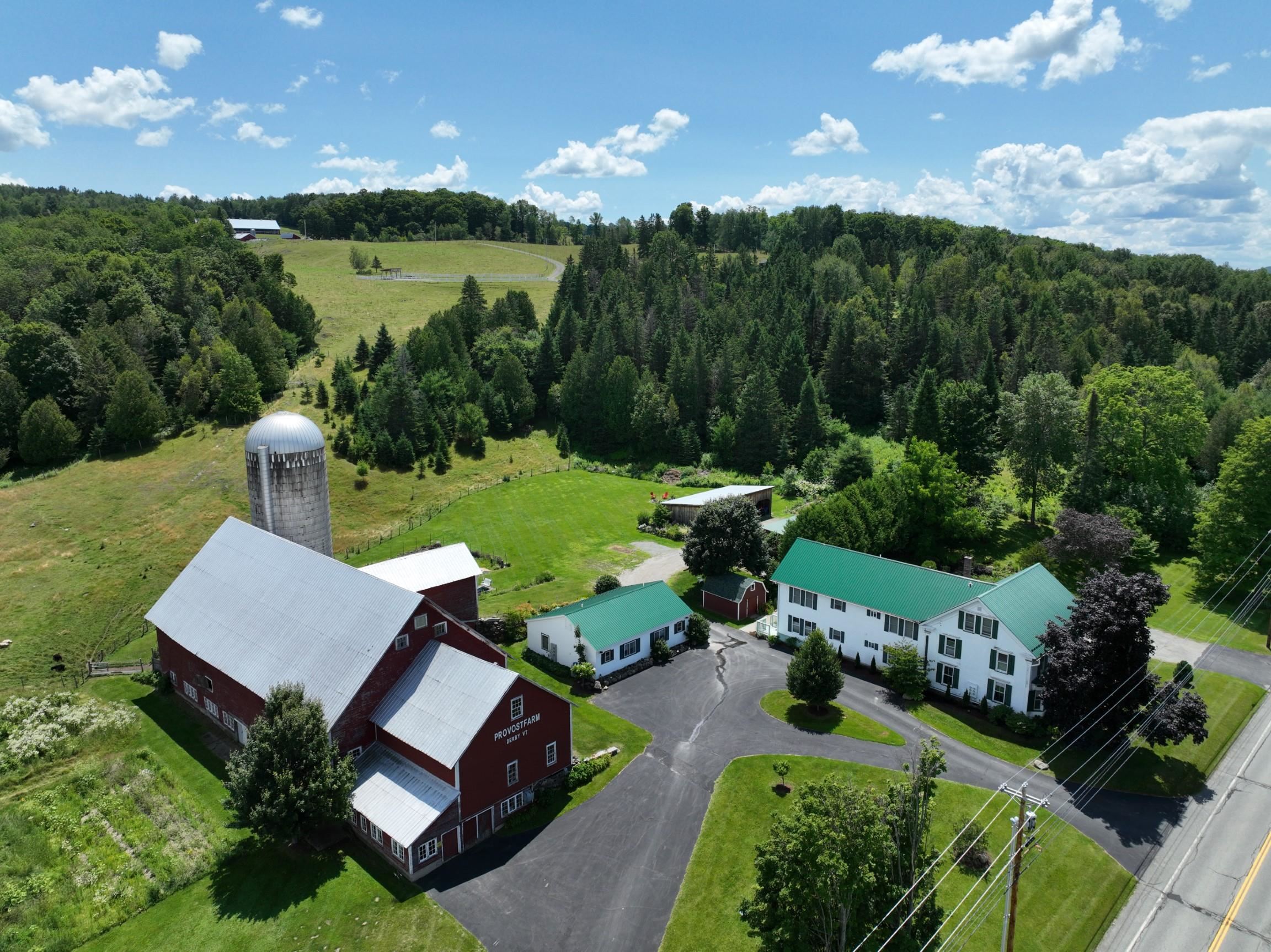 1035 US Rte 5 Derby, VT 05855 - Photo 32 of 41