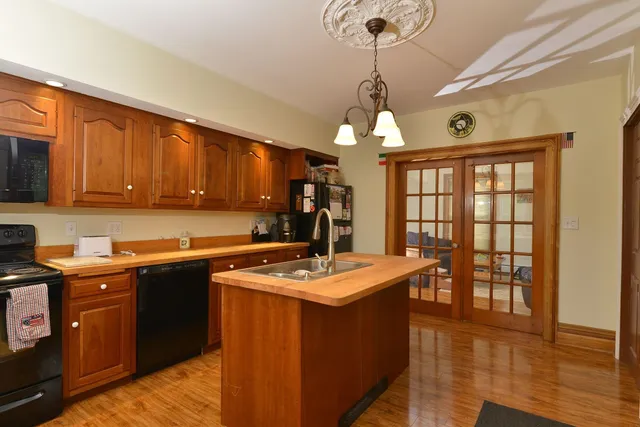 $1,200,000 | 1035 US Rte 5, Derby, VT 05855