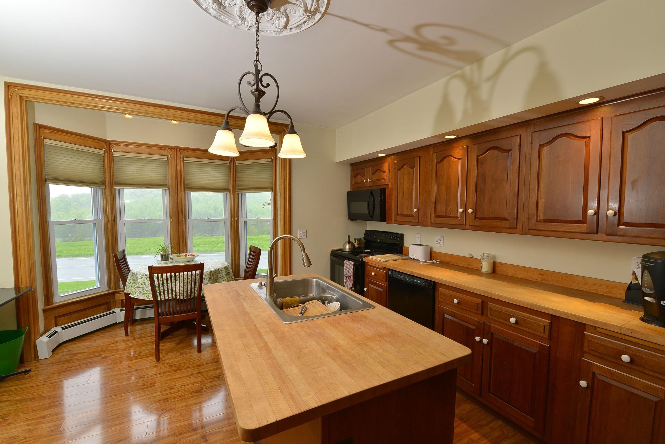 1035 US Rte 5 Derby, VT 05855 - Photo 9 of 41