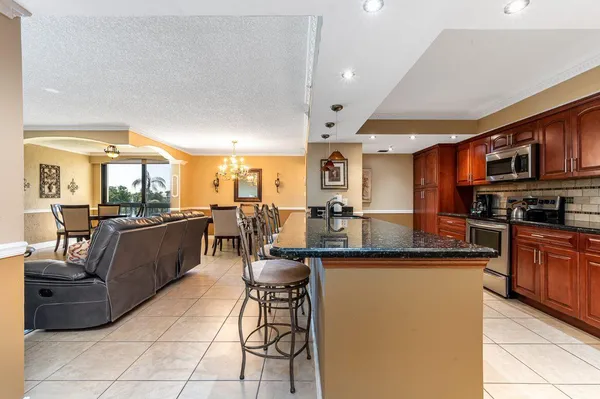 $2,900 | 1915 Lavers Circle, Unit E309, Delray Beach, FL 33444