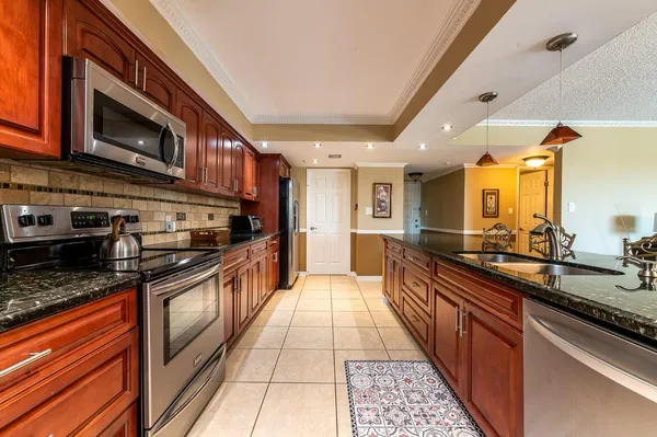 $2,900 | 1915 Lavers Circle, Unit E309, Delray Beach, FL 33444