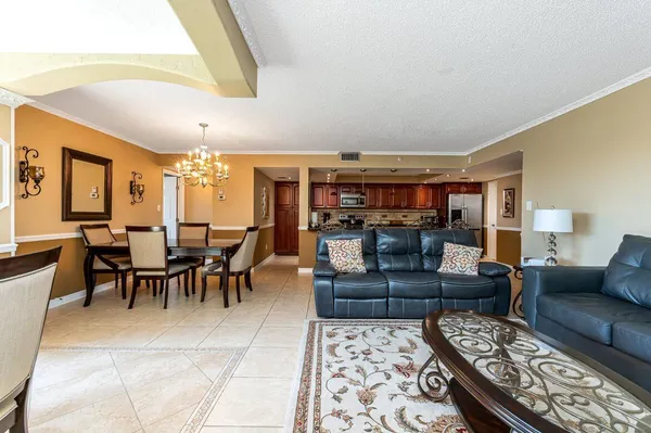 $2,900 | 1915 Lavers Circle, Unit E309, Delray Beach, FL 33444