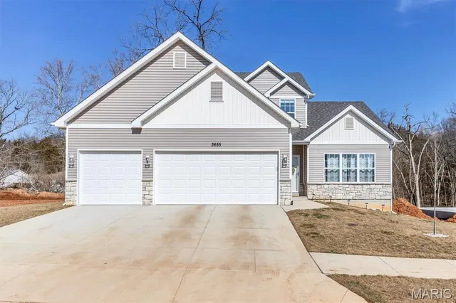 $460,000 | 3655 Bullsway Drive, Imperial, MO 63052