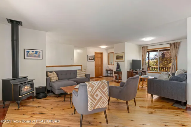 $2,200,000 | 2462 South 1000 East, Driggs, ID 83422