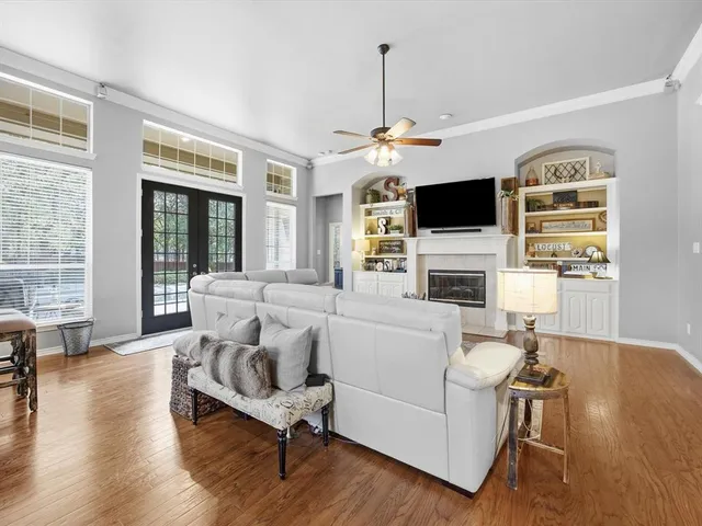 a view of a hallway with elevator