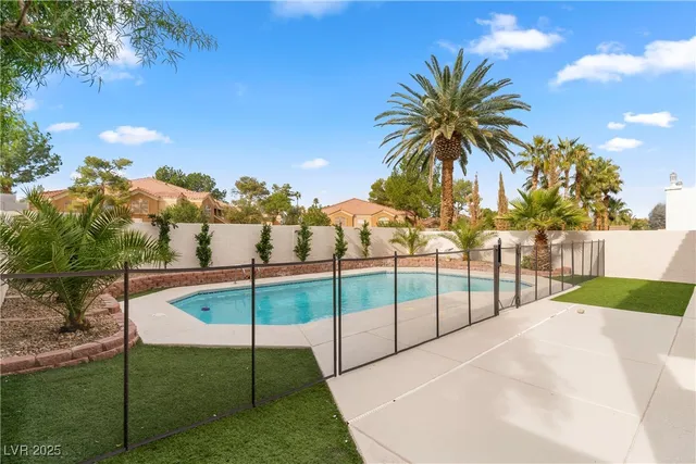 $603,000 | 83 Myrtle Beach Drive, Henderson, NV 89074
