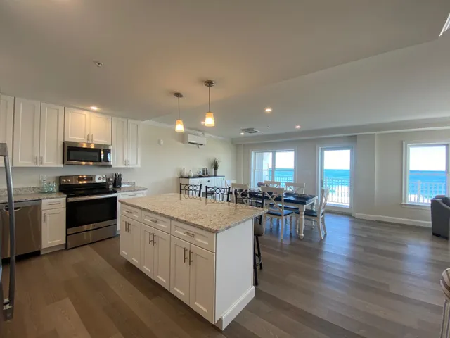 $4,000 | 315 Ocean Boulevard, Unit 601PENTHOUSE, Hampton, NH 03842