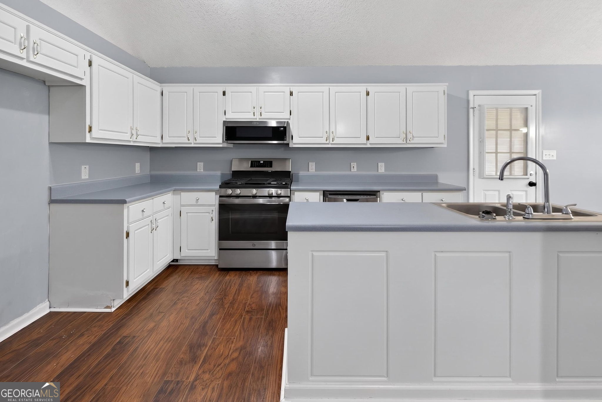 304 Annie Lane Locust Grove, GA 30248 - Photo 8 of 34