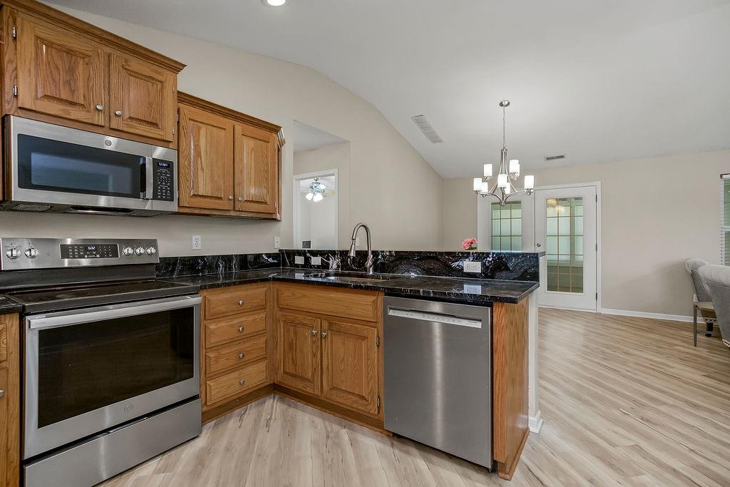 16705 Freeman Drive Basehor, KS 66007 - Photo 13 of 30